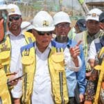 Menteri PUPR, Basuki Hadimuljono saat meninjau pengerjaan proyek IKN