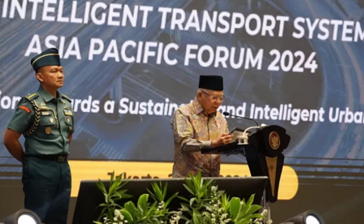 Wakil Presiden (Wapres) K.H. Ma’ruf Amin saat membuka The 19th Intelligent Transport System (ITS) Asia Pacific Forum 2024 atau Forum Sistem Transportasi Cerdas Asia Pasifik ke-19 Tahun 2024 di Plenary Hall Jakarta Convention Center (JCC), Jl. Gatot Subroto, Jakarta Pusat, Selasa 28 Mei 2024.