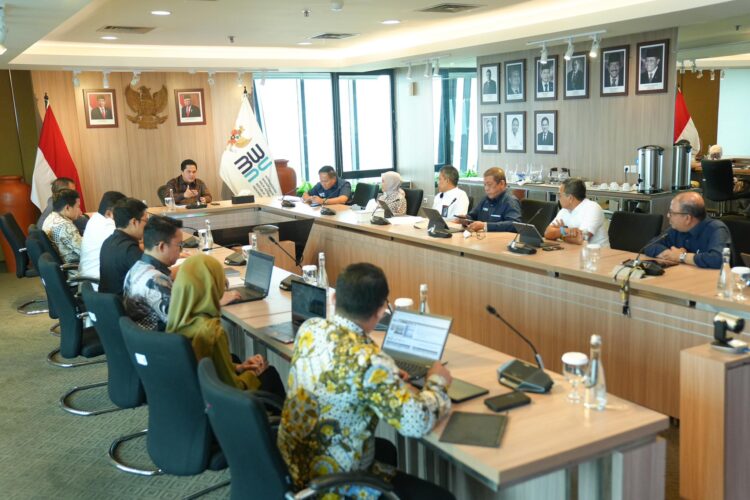 Erick Thohir saat rapat bersama petinggi BUMN