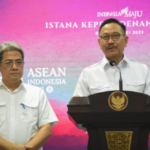 DPR mendesak pemerintah agar transparan terkait mundurnya Kepala OIKN Bambang Susantono (kanan) dan wakilnya Dhoni (kiri). Foto: Dok/Setpres