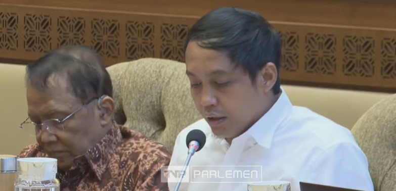 Plt Wakil Kepala OIKN, Raja Juli Antoni saat rapat kerja pembahasan anggaran Bersama Komisi II DPR RI di Komplek Senayan,Jakarta, Senin 10 Juni 2024.