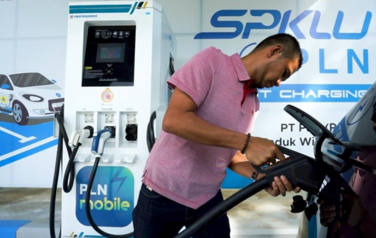 PLN akan tambah 24 SPKLU di KIPP-IKN. Foto: Ilustrasi/Dok/PT PLN