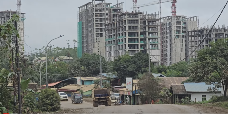 Penampakan masyarakat yang bermukim dekat dengan IKN. Foto: Tangkapan Layar/Youtube/Robie Mrg