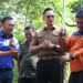 Menteri AHY bersama Kepala BPN Kota Depok saat meninjau pengukuran bidang tanah di Jalan Bakti Suci Kelurahan Cimpaeun, Kecamatan Tapos, Depok, Kamis, 6 Juni 2024.