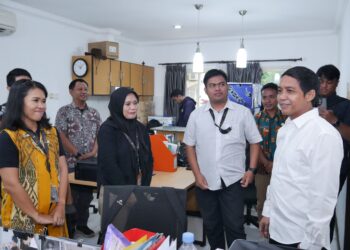 Plt. Wakil Kepala Otorita Ibu Kota Nusantara (IKN), Raja Juli Antoni, mengadakan kunjungan kerja ke Kantor Otorita IKN
