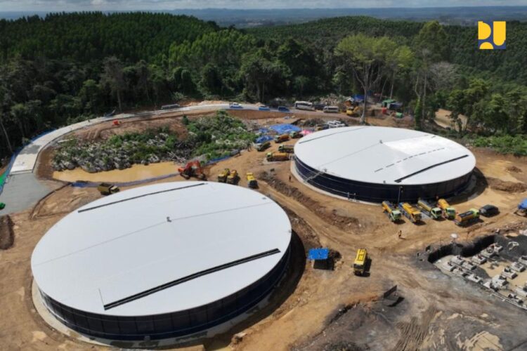 PUPR telah menyelesaikan pembangunan Bendungan Sepaku Semoi berkapasitas 2.500 liter/ detik