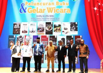 Dirjen BAK Kemendagri Luncurkan Buku “Jalan Menuju IKN Bersama Mitra Penyangga”