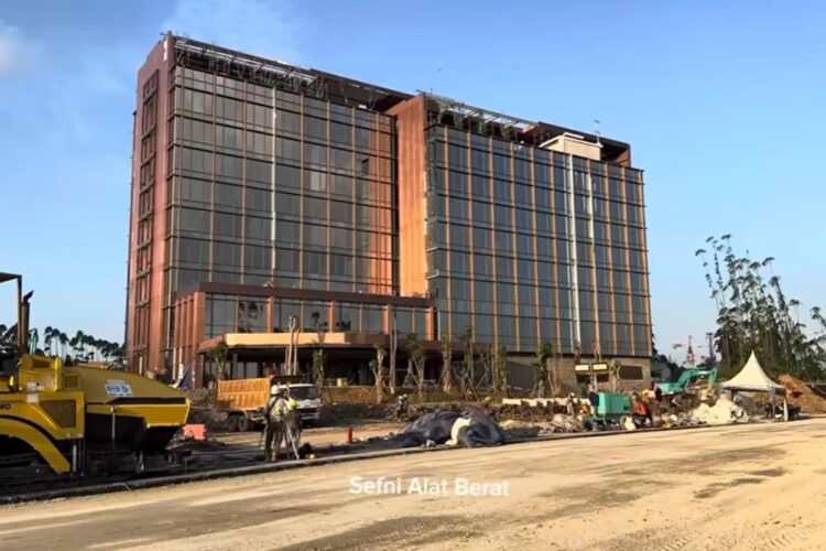 Tangkapan layar youtube Sefni Alat Berat