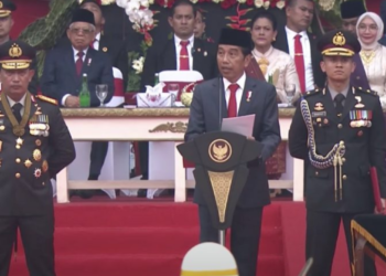 Jokowi minta junjung tinggi kehormatan Polri. Foto: Dok/Setpres