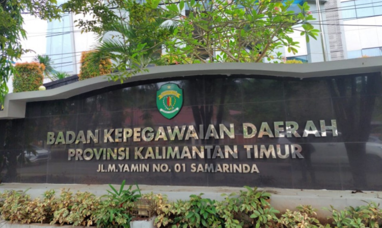 -Badan Kepegawaian Daerah (BKD) Kalimantan Timur