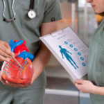 Henti Jantung Mendadak dan Serangan Jantung Berbeda, Ini Penjelasan Ahli. Foto: Ilustrasi/Freepik