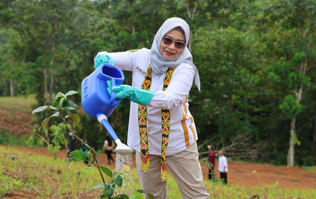 Deputi Bidang Lingkungan Hidup dan Sumber Daya Alam Otorita IKN, Myrna Safitri. Foto: Humas OIKN