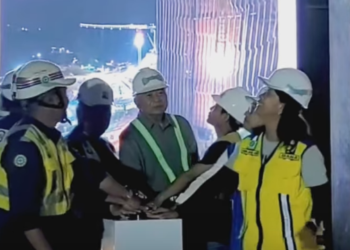 topping off bilah sayap tertinggi, Minggu 21 Juli 2024