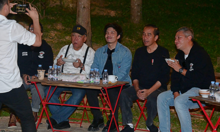 Alasan Jokowi mengajak influencer melihat IKN secara langsung. Foto: Dok/Setpres