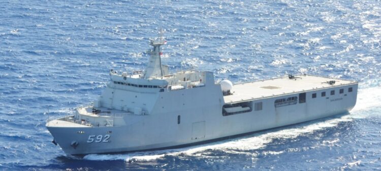TNI AL Siapkan Kapal LPD untuk Angkut Pasukan ke IKN