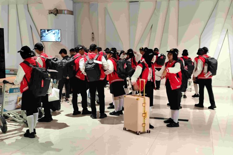 Tiba dalam Dua Gelombang, Pasukan Paskibraka IKN Tiba di Balikpapan