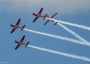 Pesawat TNI AU dan Tim Jupiter Terus Berlatih Manuver di Langit IKN