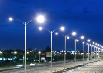 Pemkab Penajam Pasang 3.000 Lampu Penerangan Jalan di Desa-desa