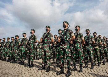 Ratusan Personel TNI-Polri untuk HUT Ke-79 RI di IKN Tiba di Pelabuhan Semayang