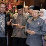 Ma'rif Amin memimpin doa saat tiba di IKN bersama rombongan, Minggu 11 Agustus 2024.