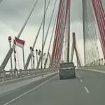 Jembatan Pulau Balang, Kalimantan, Sabtu 16 Agustus 2024. Foto: Facebook
