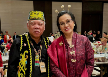 Basuki Hadimuljono dan Sri Mulyani saat momen Upacara HUT RI di IKN. Foto: Instagram