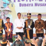 Festival Harmoni Budaya Nusantara Kemenko PMK di Lapangan Taruna Desa Bukit Raya, Kecamatan Sepaku pada tahun 2023. Foto: Dok/Kemenko PMK