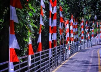 Pemprov Kaltim Pasang Umbul-umbul Sepanjang Rute Menuju IKN