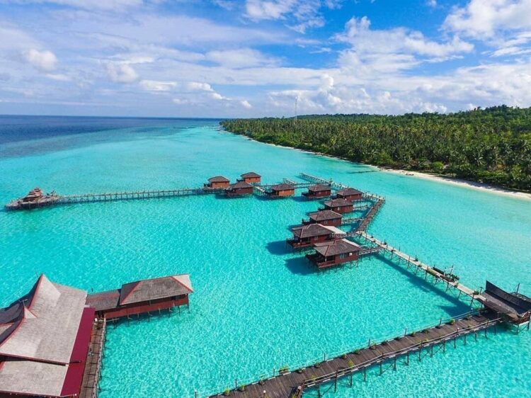 Pj Gubernur Kaltim Sebut Pantai Maratua Jika Dikembangkan Bisa Saingi Maldives