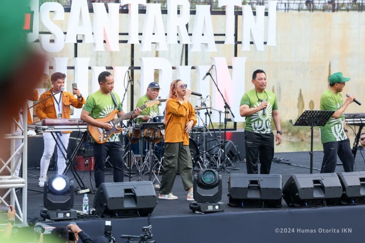 Keren! Panglima, Kapolri, dan Menteri KIM Main Band di IKN