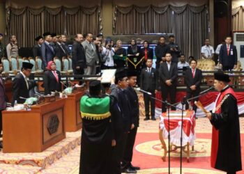 Rauf Mu’in Dilantik sebagai Ketua DPRD PPU Periode 2024-2029