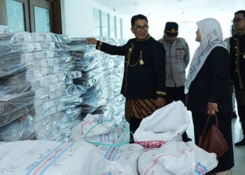 Jelang Pilkada Serentak 2024, Pj Gubernur Kaltim Cek Kesiapan KPU Kutim