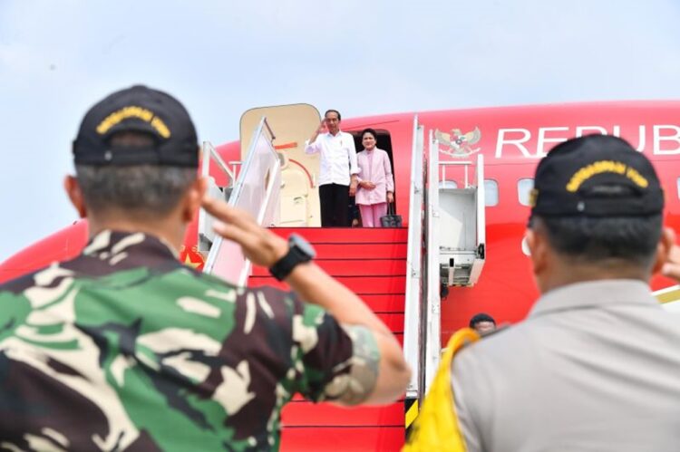Terbang ke IKN, Jokowi-Iriana Hadiri Nusantara TNI Fun Run