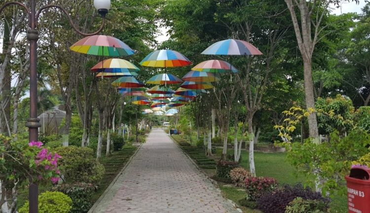Cerita Dibalik Pembangunan Taman Bunga Rozeline di Penajam Paser Utara