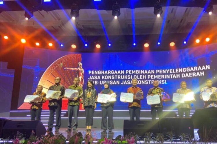 Kalimantan Timur Raih Peringkat Pertama Penghargaan Konstruksi Indonesia 2024