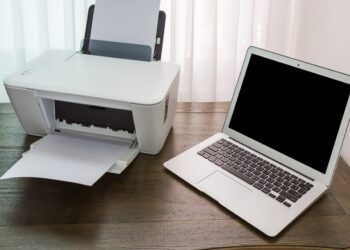 Kaltim Bagikan Laptop ke Karang Taruna di Sejumlah Wilayah, Termasuk Kabupaten Penyangga IKN