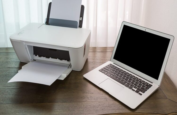 Kaltim Bagikan Laptop ke Karang Taruna di Sejumlah Wilayah, Termasuk Kabupaten Penyangga IKN