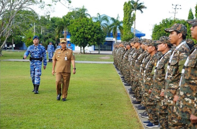 Kepsek SMK dan Kacab Disdik se-Kaltim Digembleng Latihan Mental dan Fisik di Lanud Dhomber