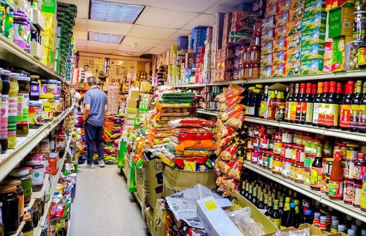 Pedagang di Kabupaten Penyangga IKN Diingatkan Tidak Timbun Barang Dagangan