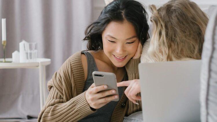 Segudang Manfaat Jadi Digital Ghost: Hidup Lebih Tenang tanpa Jejak Digital