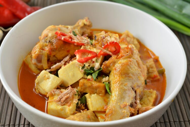 Resep Gulai Ayam yang Enak Dinikmati Pas Musim Hujan: Coba Yuks!