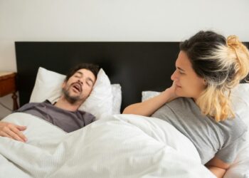 Harus Tau! Kebiasaan Mendengkur Dapat Berujung Masalah Jantung di Kemudian Hari