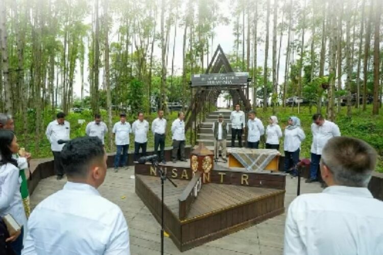 Pak Bas Lantik 31 Pejabat Fungsional OIKN di Hutan Hujan Tropis IKN
