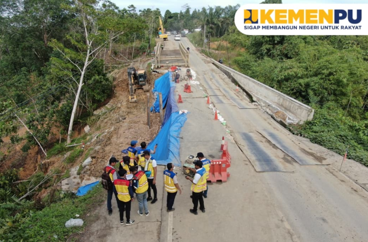 Progres Pemasangan Jembatan Bailey di Ruas Jalur IKN, Bisa Dilalui Semua Jenis Kendaraan Tapi Bergiliran