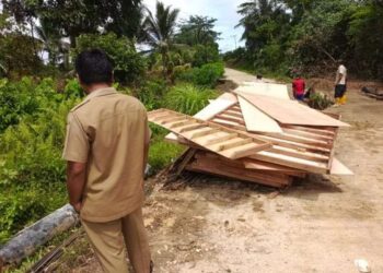 Pemkab Penajam Kebut Perbaikan Jembatan yang Putus Diterjang Banjir