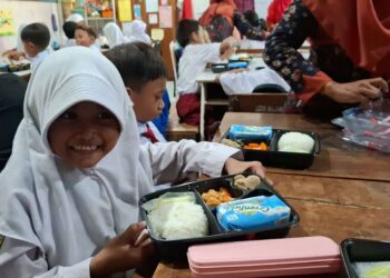 Dinkes Balikpapan Gelar Pelatihan bagi 80 Petugas Pencicip Menu MBG