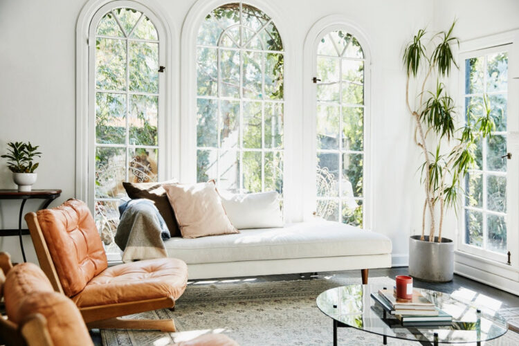 9 Cara Mudah Mengatur Ruang Tamu Menurut Feng Shui, Pasang Dekorasi Gabungan Lima Elemen