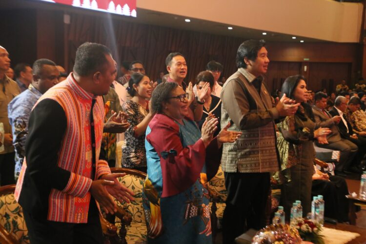 Wamendagri Nilai Maruarar Berkat Masyarakat Berpenghasilan Rendah untuk Miliki Rumah