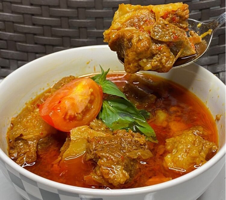 11 Hidangan Lezat Selalu Hadir saat Hari Raya Idul Fitri, Ada Pindang Tulang Palembang hingga Lemang Kalimantan