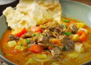 Resep Soto Betawi: Nikmati Sensasi Kelezatan Khas Jakarta dengan Bahan Sederhana
